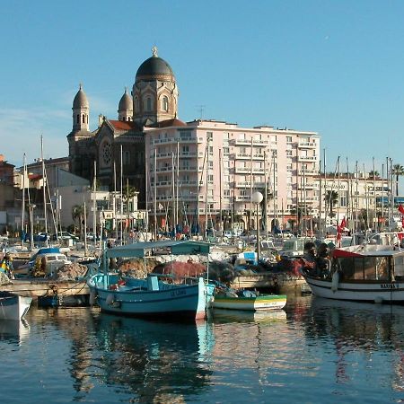 123 Sadi Carnot, Classe 2 Etoiles Saint-Raphaël Eksteriør bilde