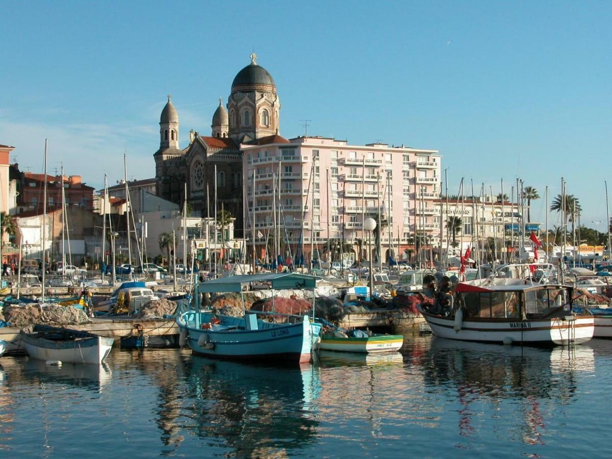 123 Sadi Carnot, Classe 2 Etoiles Saint-Raphaël Eksteriør bilde